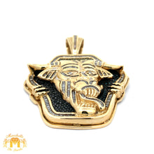 Load image into Gallery viewer, 9.80ct Diamonds 14k Yellow Gold Bull Pendant with Baguette and Round Diamonds