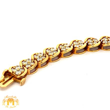 Load image into Gallery viewer, 4ct diamonds and Yellow Gold Flower Bracelet with Large Round Diamonds