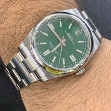 Load image into Gallery viewer, 41mm Rolex Watch with Stainless Steel Oyster Bracelet (Rolex papers, smooth bezel, green dial) (Model number: 124300)