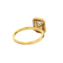 Load image into Gallery viewer, 18k yellow gold and diamond Engagement Ring