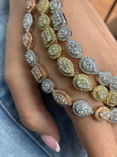 Load image into Gallery viewer, 4.74ct Diamond 14k Gold 7.6mm Fancy Ladies' Link Bracelet