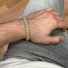 Load image into Gallery viewer, 14k Gold 9mm Pyramid Link Bracelet with Round Diamond (solid back)