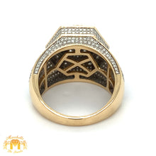 Load image into Gallery viewer, 14k Gold Coctail Men`s Diamond Ring with Flower on top Circle shape
