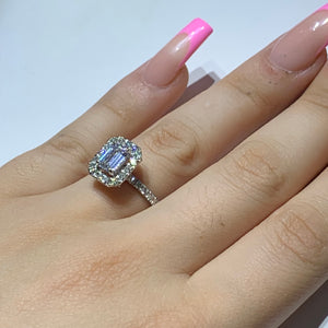 VVS clarity G color diamonds GIA certified 18k White Gold Emerald Cut Ring