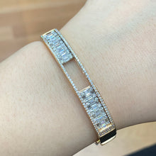 Load image into Gallery viewer, VVS/vs high clarity of diamonds set in a 18k Rose Gold Bracelet (LIMITED EDITION)