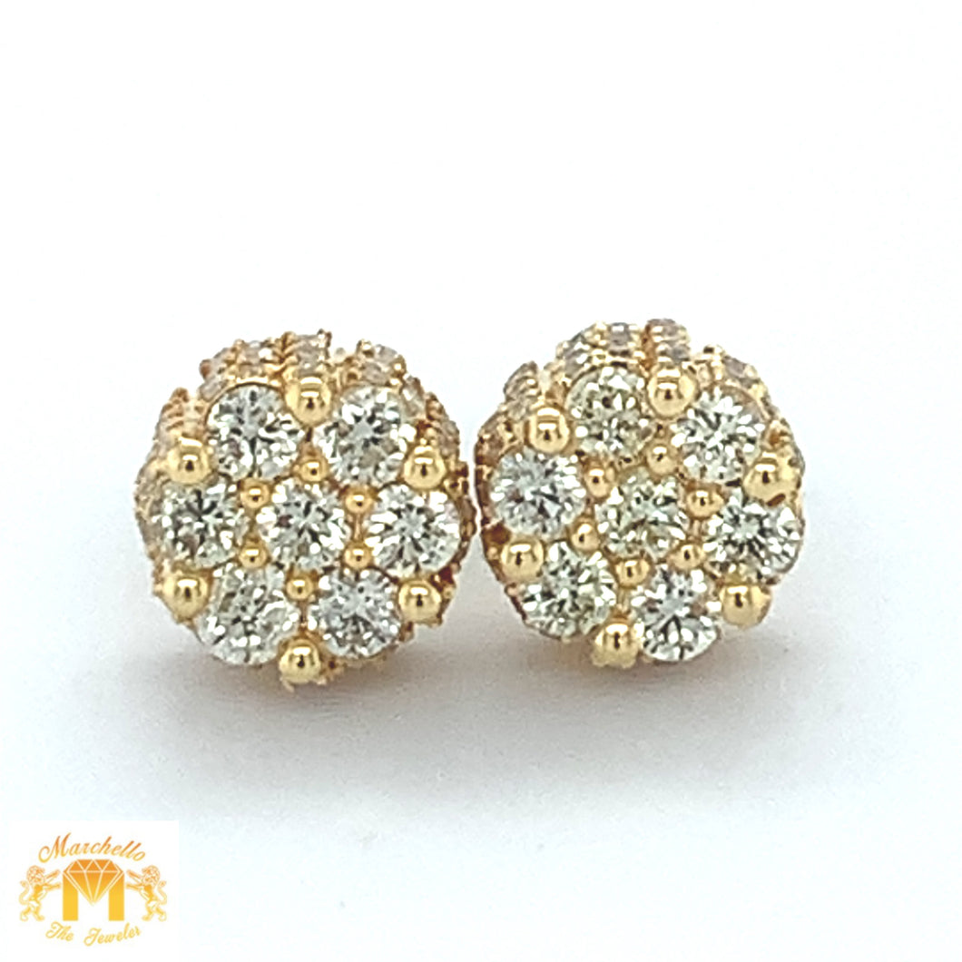 Yellow Gold Flower shaped Earrings with Round Diamond