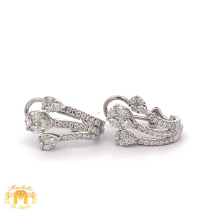 VVS/vs high clarity diamonds set in a 18k White Gold Ladies' Clip-on Earrings with Round Diamonds