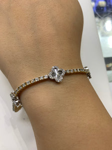 Tennis Gold Flower Bracelet with Round Diamonds