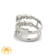 Load image into Gallery viewer, VVS/vs high clarity of diamonds set in a 18k white gold Ladies` Fancy Ring