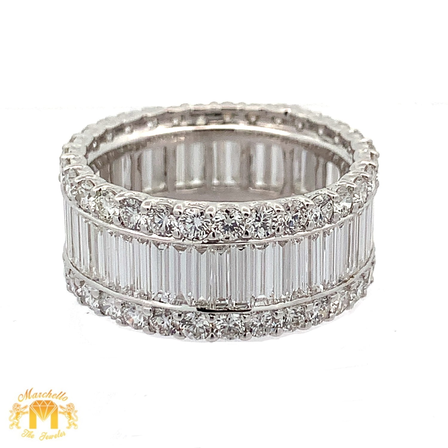 6.60ct diamonds 18k White Gold Ring with Round and Baguette diamonds