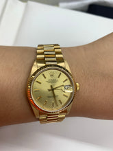 Load image into Gallery viewer, 31mm 18k Yellow Gold Rolex Datejust Watch (fluted bezel)