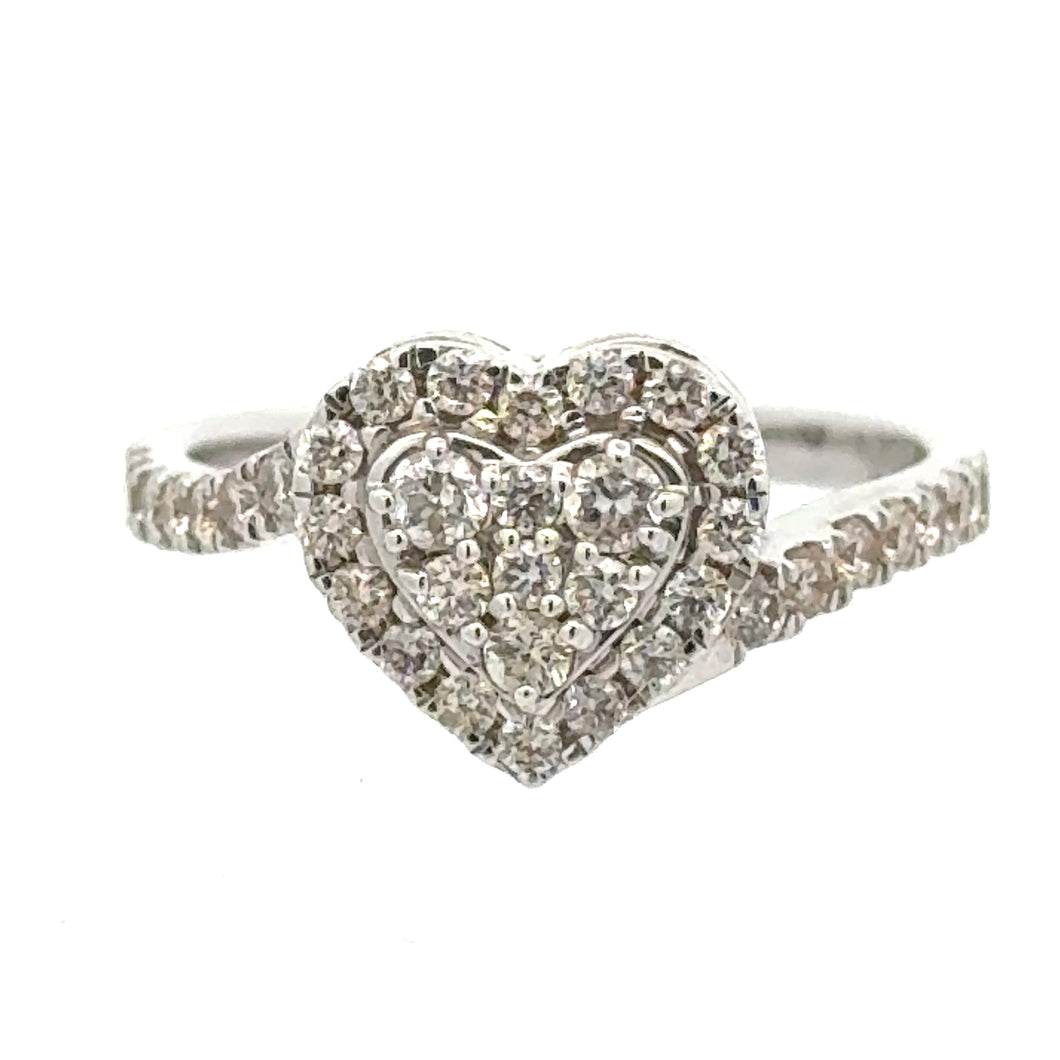 14k White Gold and Diamond Heart Ring with Round Diamond