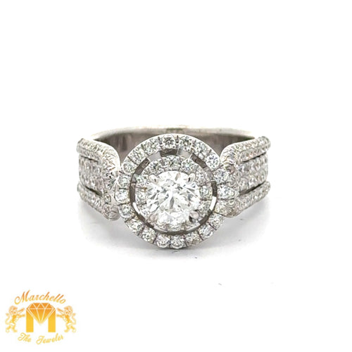18k White Gold and Diamond Engagement Ring with Round Diamond