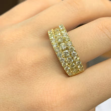 Load image into Gallery viewer, 3.66ct diamonds 14k Yellow Gold Wedding Band with Round Diamonds