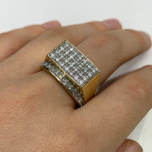 Load image into Gallery viewer, 14k Yellow Gold and Diamond Men`s Ring with Round Diamonds