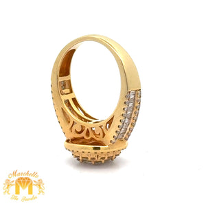 14k Yellow Gold and Diamond Round Shaped Ring with Baguette and Round Diamonds