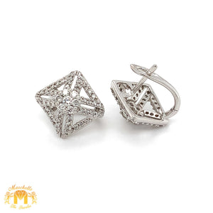 18k Gold Square Shape Earrings with Round Diamonds