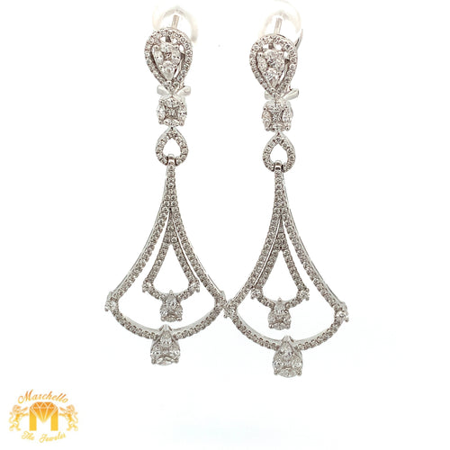 VVS/vs high clarity diamonds set in a 18k White Gold Dangling Diamond Earrings