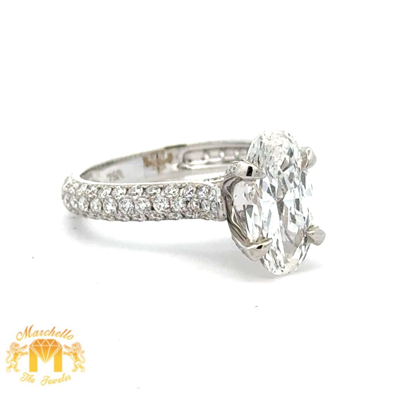 VS1 & F color diamonds 18k White Gold Engagement Ring with Oval and Round diamonds (GIA certified)