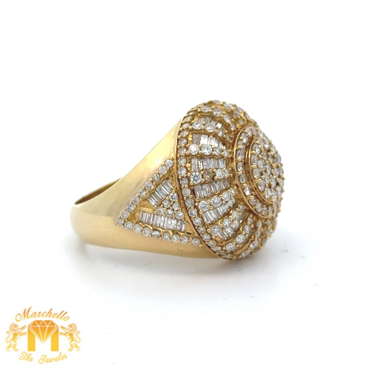14k Yellow Gold and Diamond Men`s Ring