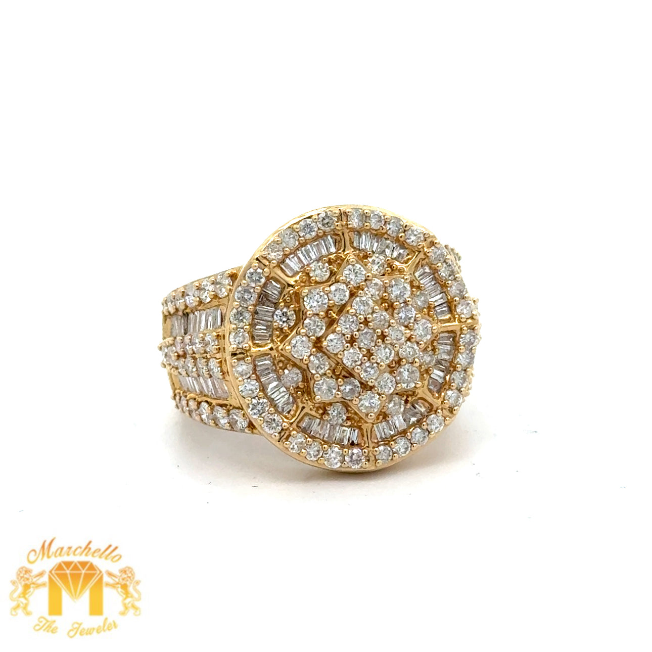Yellow gold and diamond Ring with Baguette and Round diamonds