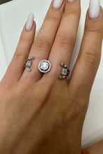 Load image into Gallery viewer, VVS/vs high clarity diamonds set in a 18k Gold Ladies&#39; Two-Finger Ring (VVS diamonds)