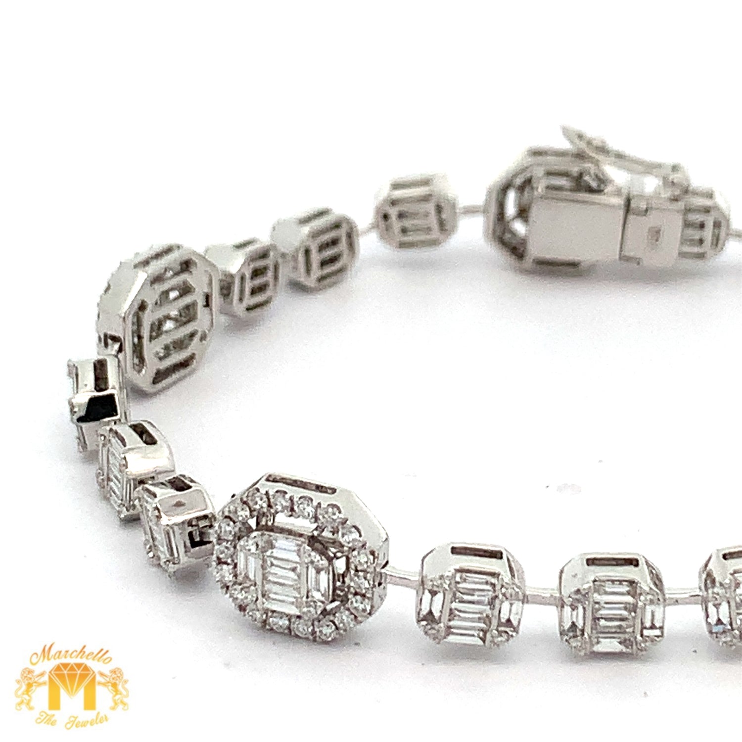 VVS/vs high clarity EF color diamonds 18k White Gold Fancy Bracelet with Round and Baguette Diamonds