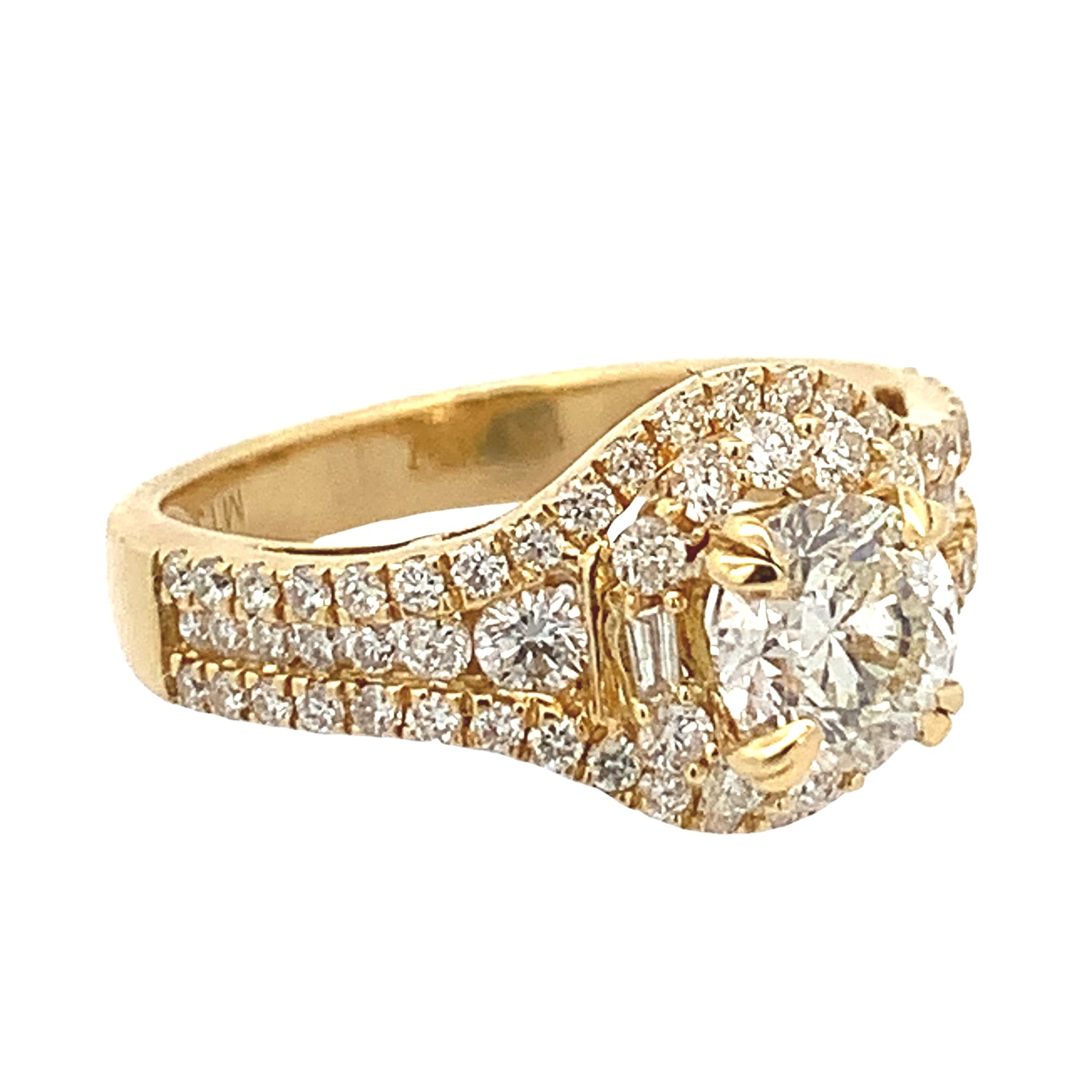 18k Yellow Gold Engagement Ring with Round and Princess Cut Diamonds