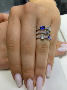 VVS/vs EF color high clarity diamonds set in a 18k Gold Stack Blue Sapphire Ring with Baguette and Round Diamonds