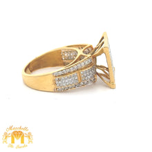 Load image into Gallery viewer, Yellow Gold and Diamond Ring with Round Diamonds