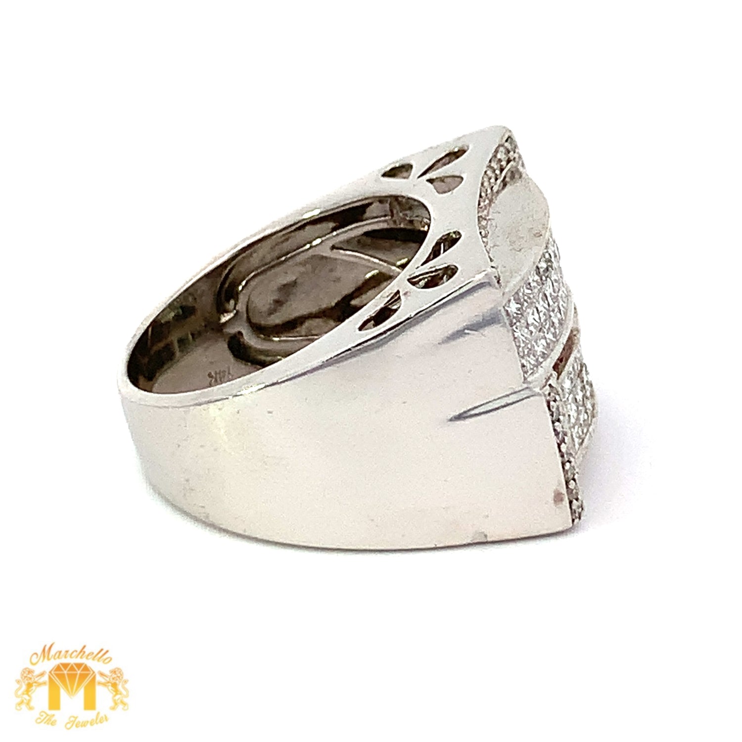 14k White Gold Men`s Diamond Ring with Round Diamonds