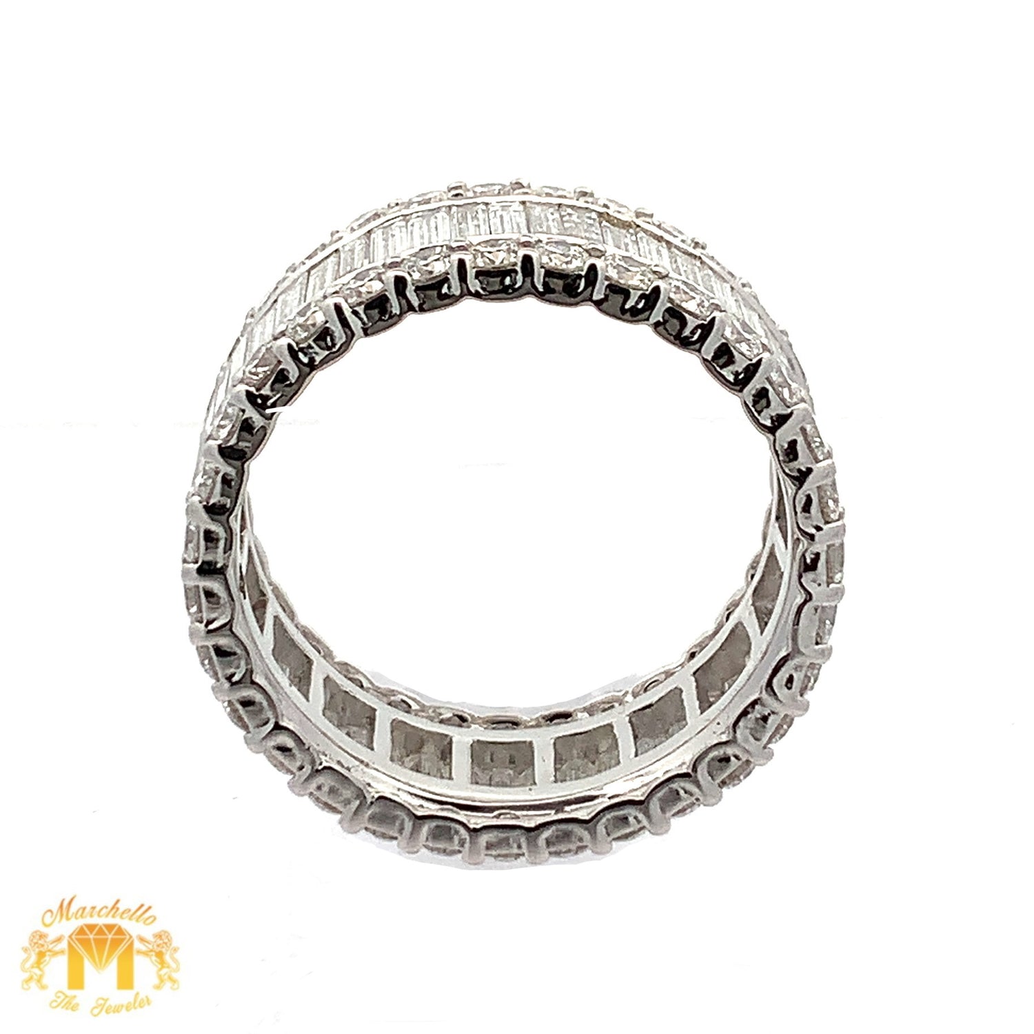6.60ct diamonds 18k White Gold Ring with Round and Baguette diamonds