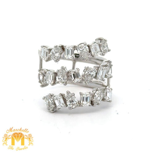 VVS/vs high clarity of diamonds set in a 18k white gold Ladies` Fancy Ring