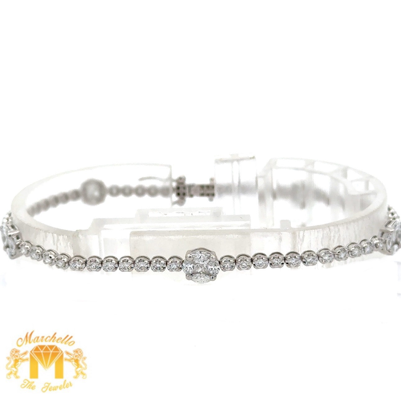 VVS/vs high clarity & E/F in color diamonds set in a 18k White Gold Fancy Tennis Bracelet