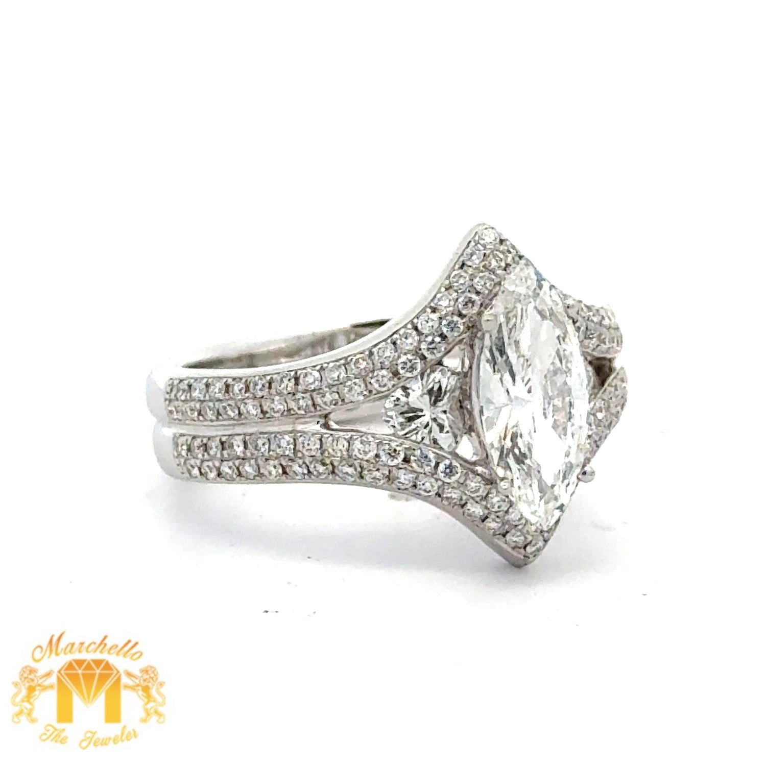 VVS clarity of diamonds F/IF color 18k white gold Engagement Ring (GIA certified)