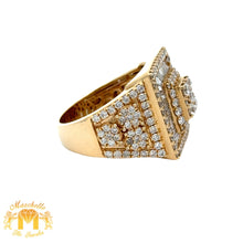 Load image into Gallery viewer, 4.26ct diamonds 14k yellow gold Men`s Ring with Round and Baguette Diamonds