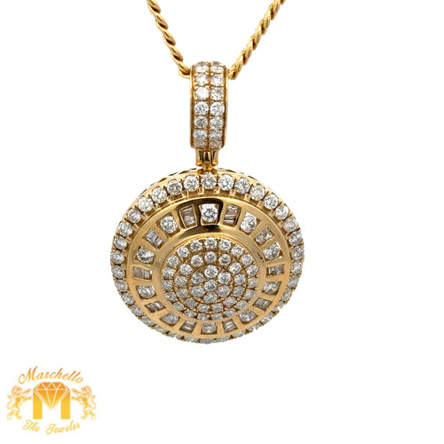 14k Yellow Gold and Diamond Round shaped Pendant