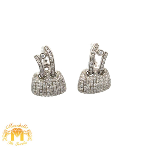 14k White Gold and Diamond Earrings with Round Diamonds