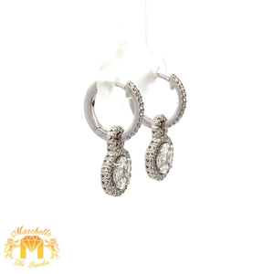 VVS/vs high clarity of diamonds set in a 18k White Gold Earrings
