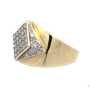 14k Yellow Gold and Diamond Men`s Ring with Round Diamonds