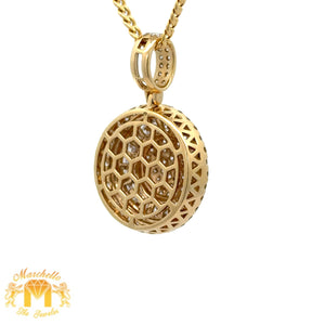 14k Yellow Gold and Diamond Round shaped Pendant