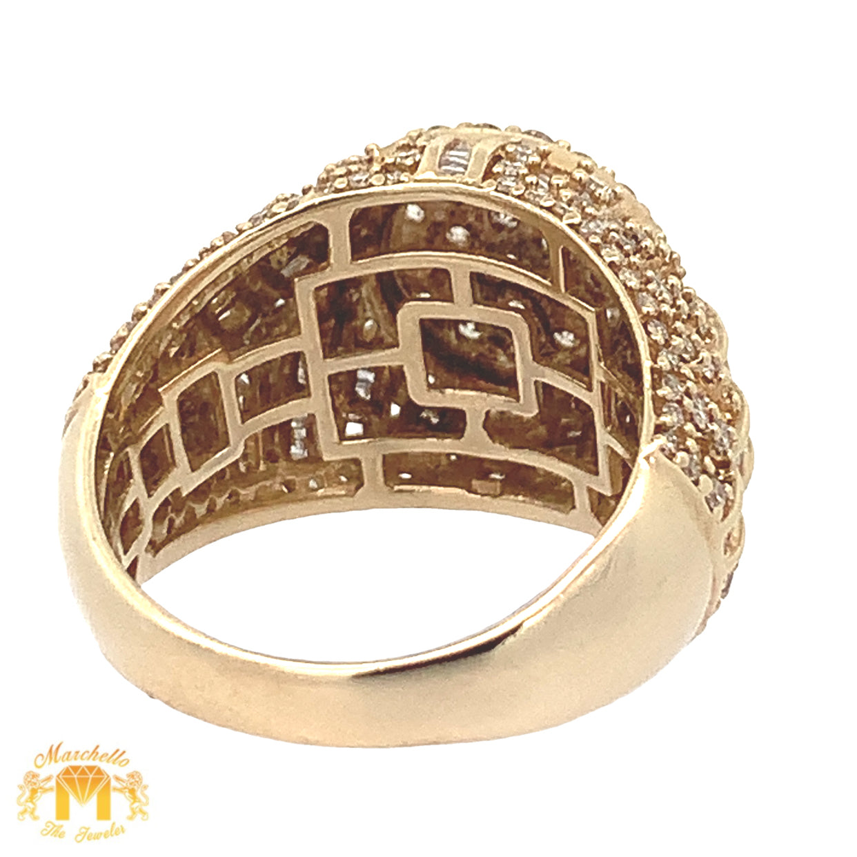 2.90ct diamonds 10k Yellow Gold Ring with Baguette and Round Diamonds