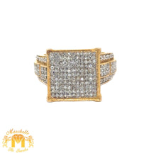 Load image into Gallery viewer, Yellow Gold and Diamond Ring with Round Diamonds