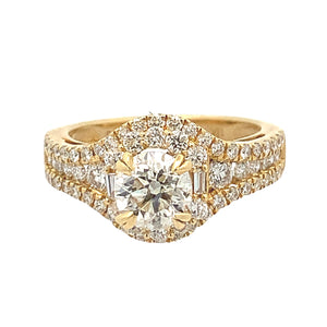18k Yellow Gold Engagement Ring with Round and Princess Cut Diamonds