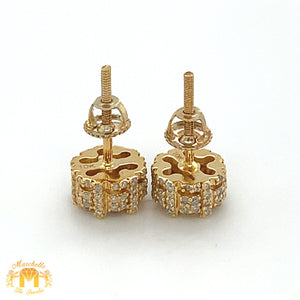 Yellow Gold Flower shaped Earrings with Round Diamond