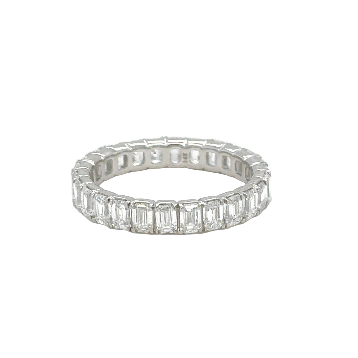 14k white gold and lab diamonds ring