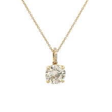 Load image into Gallery viewer, 14k Yellow Gold and Diamond Round Shaped Necklace