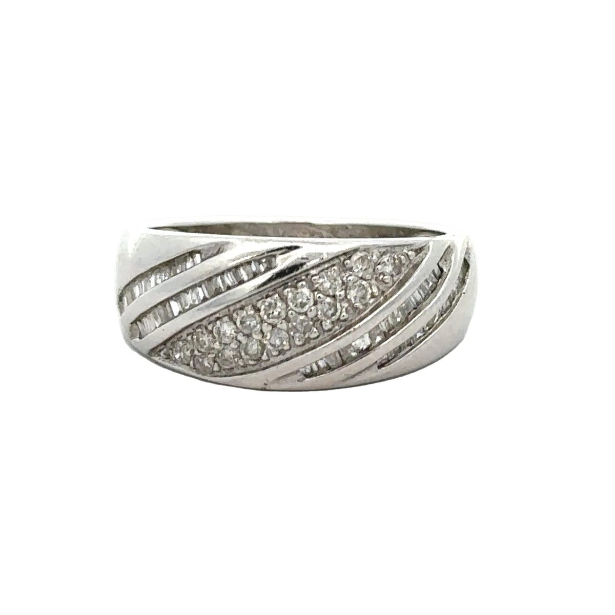 14K White Gold and Natural Diamonds Ring