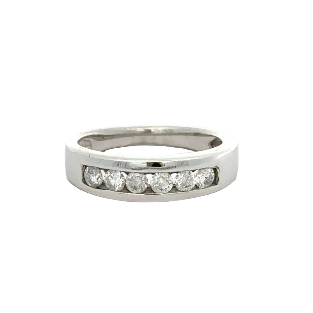 14k White Gold and Natural Diamonds Ring
