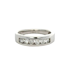 14k White Gold and Natural Diamonds Ring
